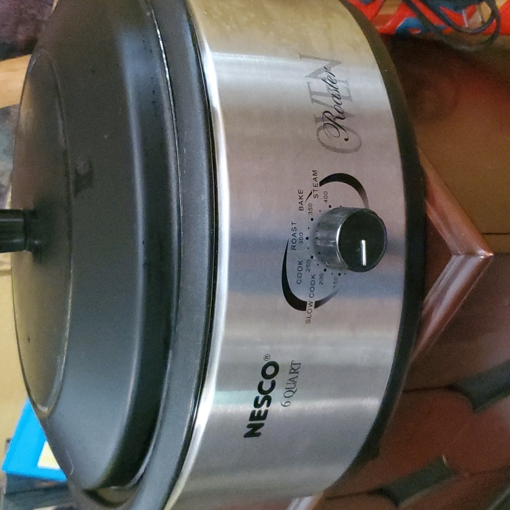 A crock pot /oven roaster.